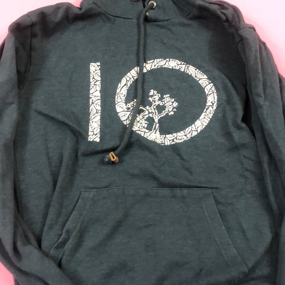 10 tree sweater size small - Picture 1 of 1